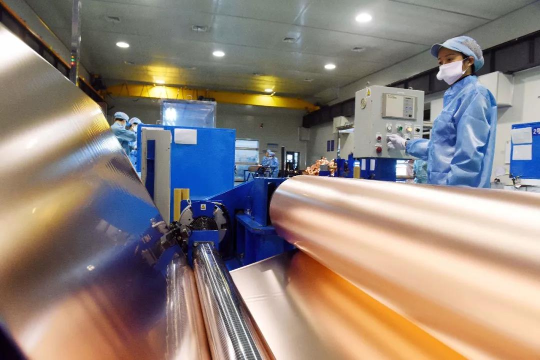 銅冠銅箔公司6微米高抗拉銅箔月產量首次突破百噸